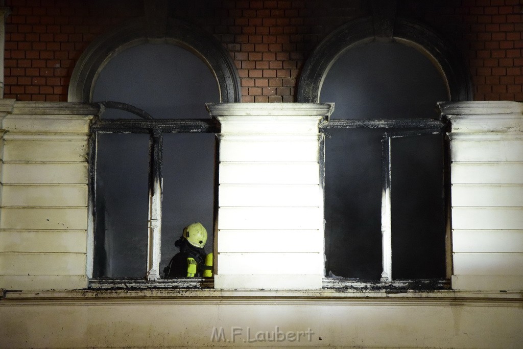 Feuer 2 Y Koeln Ehrenfeld Everhardtstr P142.JPG - Miklos Laubert